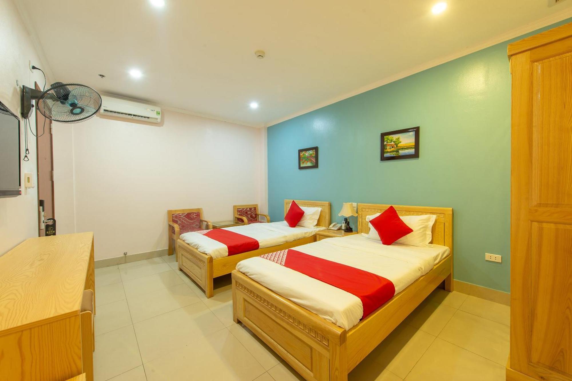 Capital O 417 Truong Son Hotel هانوي المظهر الخارجي الصورة