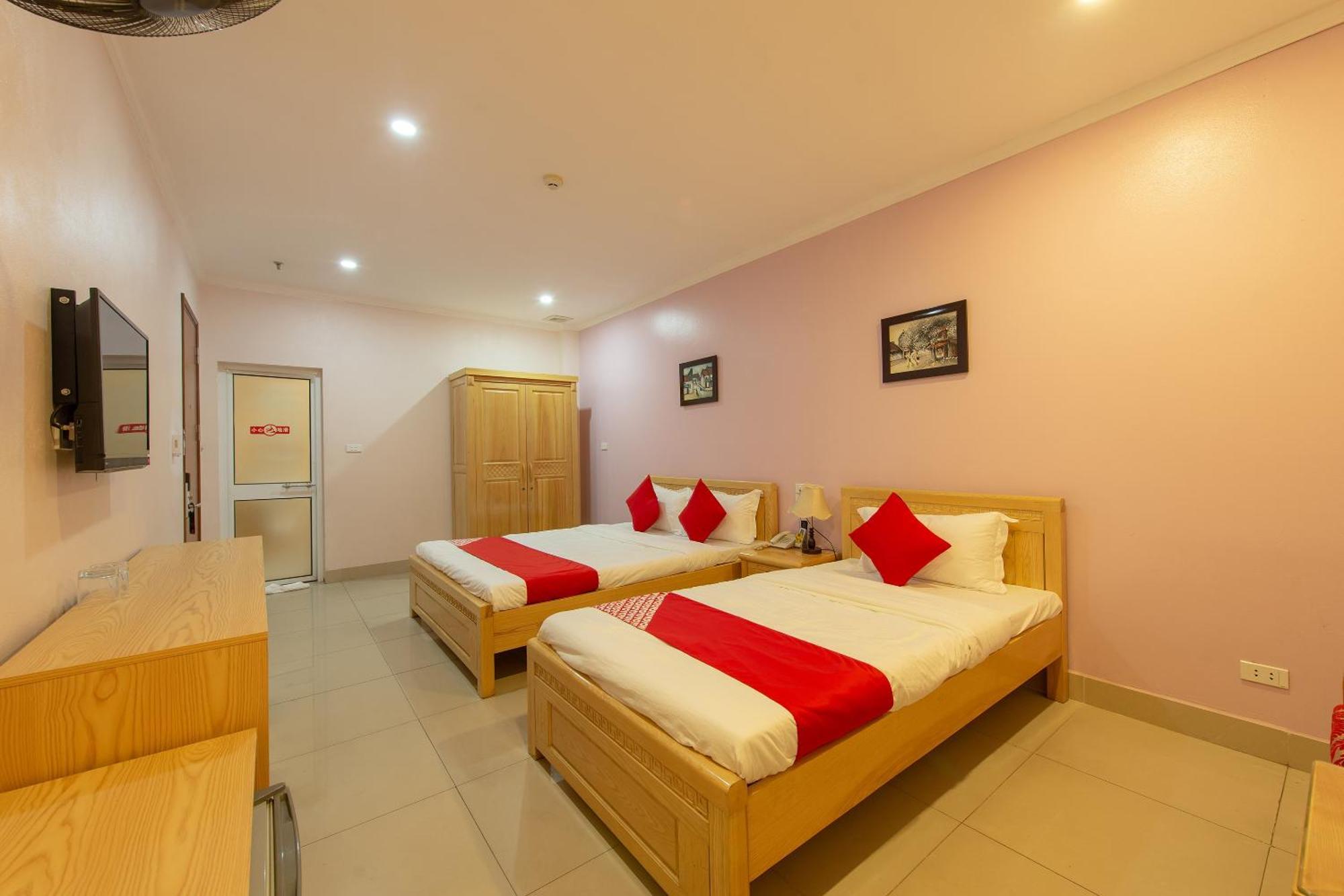 Capital O 417 Truong Son Hotel هانوي المظهر الخارجي الصورة